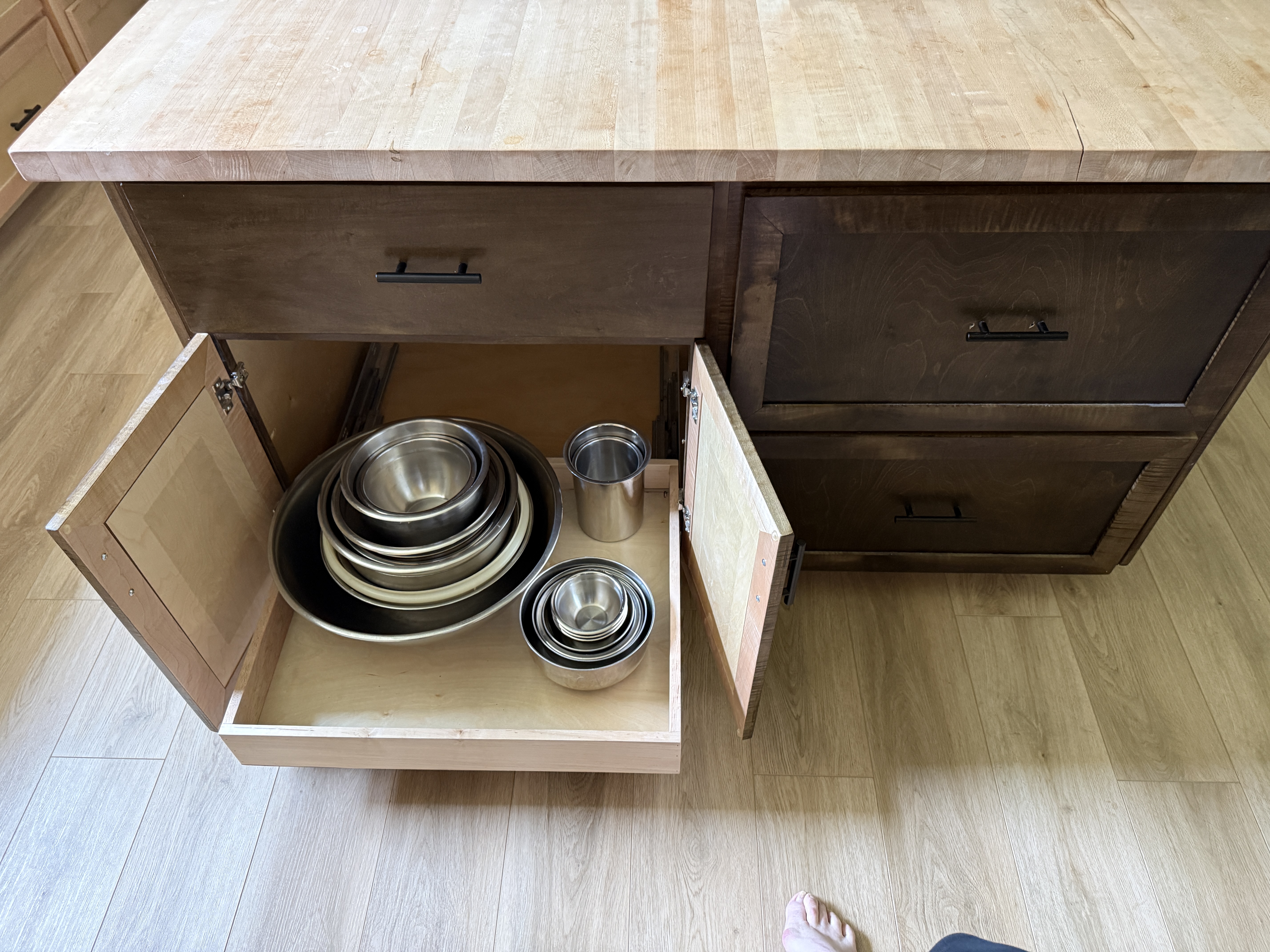 Shadow Point cookware storage pullout